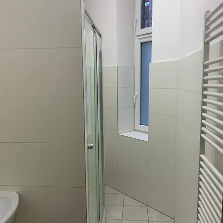 بيت شباب W Centrum Szczecina 4 Osobowe