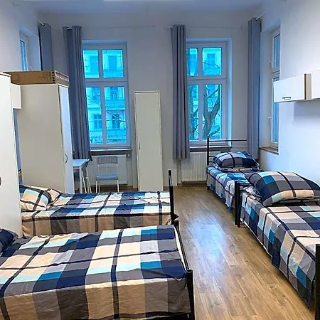 Hostel W Centrum Szczecina 4 Osobowe *